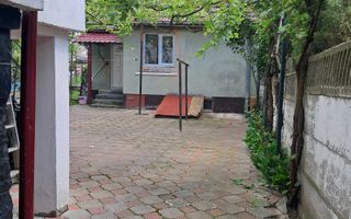 Casă de vânzare ,semicentral - Poză 7