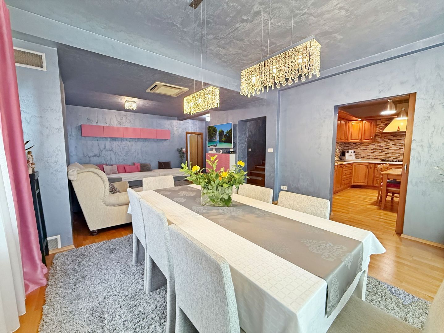 Două case separate , utilizare mixtă– rezidențial & comercial. - Poză 4