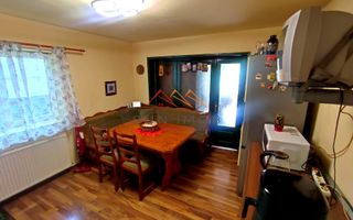 Casa de vacanta, P+M, 6 camere, teren 2200 mp, Breaza, Judetul Prahova - Poză 4