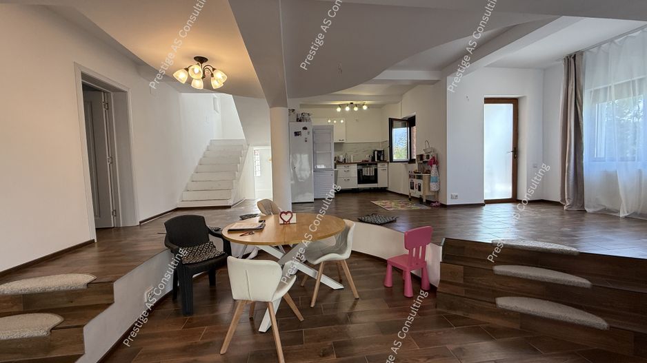 Casa individuala | 5 Camere- Sag - Poză 16