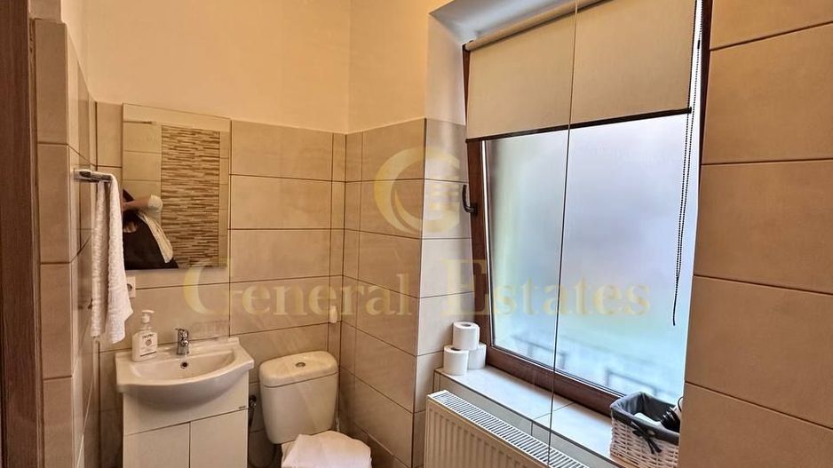 Apartament spre vanzare amplasat la doar 2 minute de Piata Sfatului - Poză 12