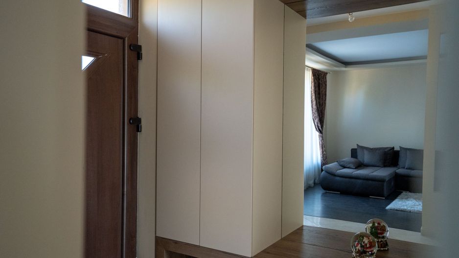 Casa Episcopia cu 774 mp teren, 4 dormotoare - Poză 11