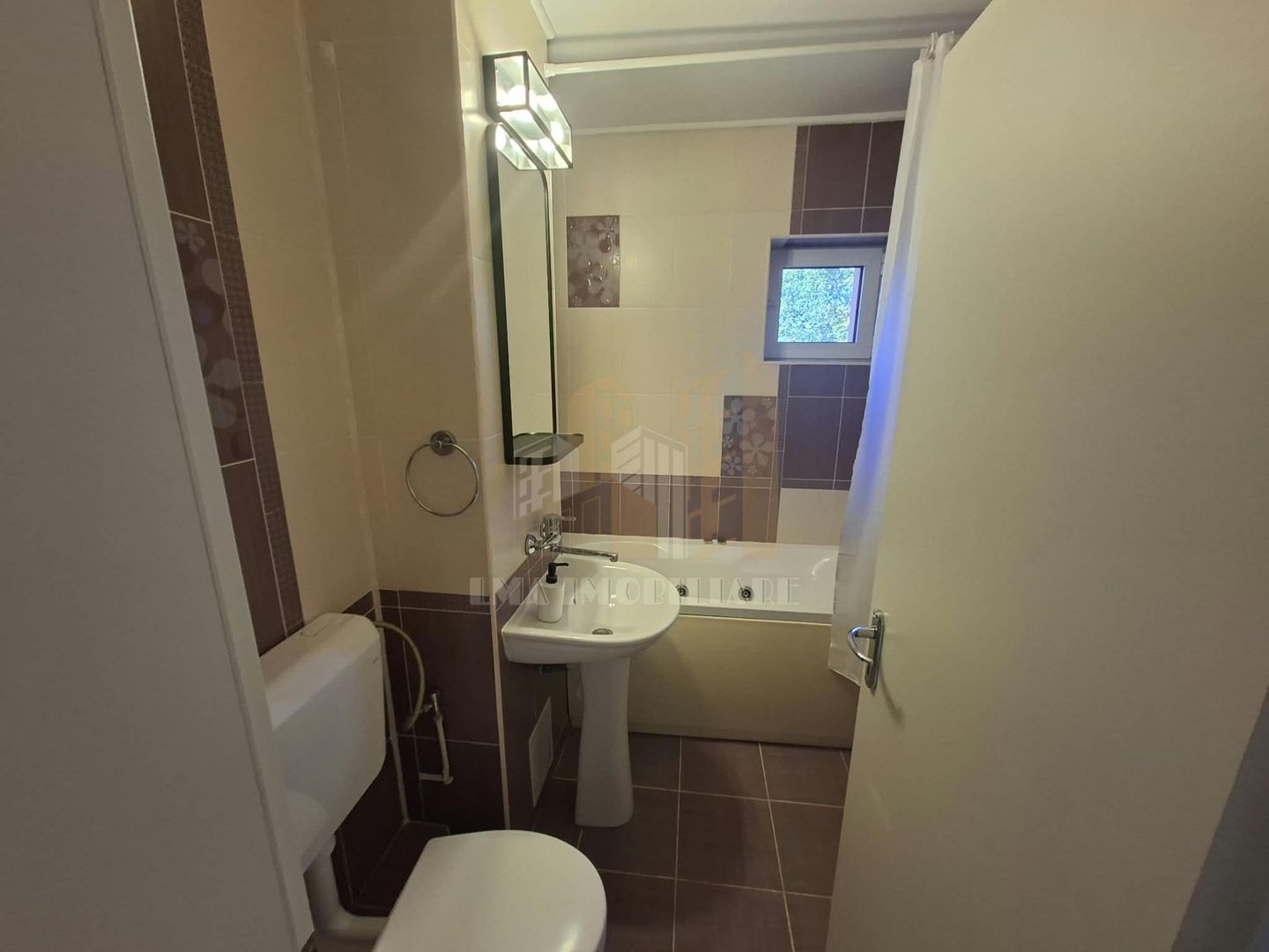 Apartament 3 camere central strada Matei Basarab Brasov - Poză 14