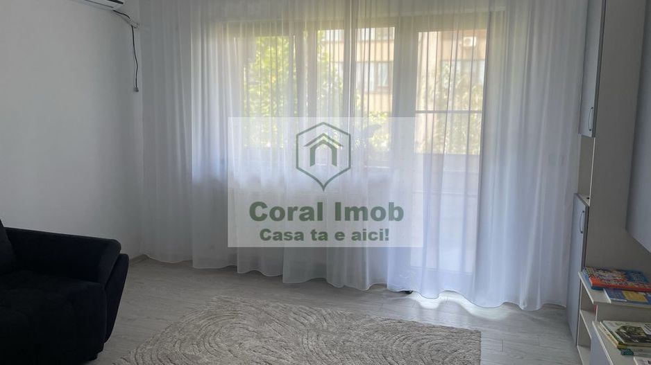 Apartament 3 camere de vanzare - Poză 3