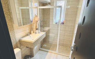 Apartament 2 camere în zona Facultatii de Litere. - Poză 8