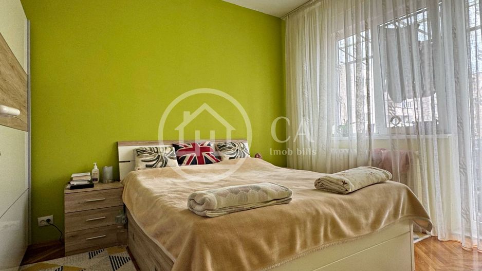 Apartament de vânzare cu 3 camere in zona Dacia, Oradea - Poză 1