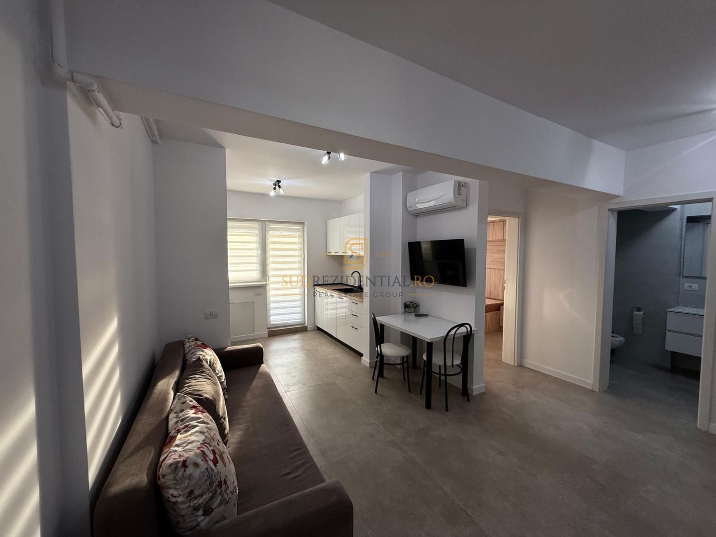 Apartament 2 camere, Tip Studio, langa statia de metrou M2 Berceni - Poză 2