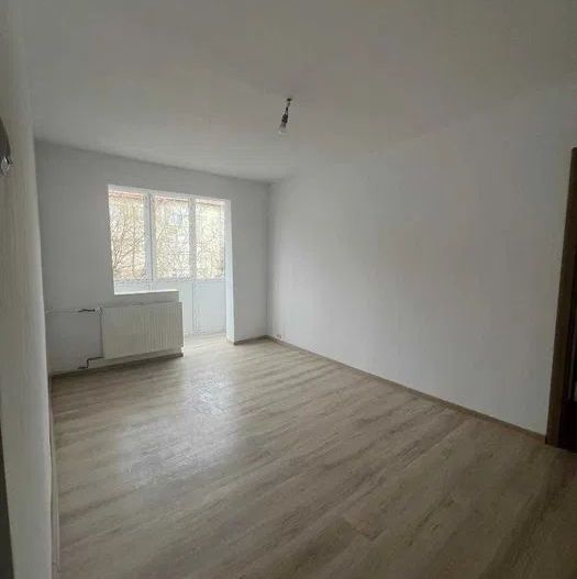Dacia | 4 Camere  | Etaj Intermediar - Poză 1