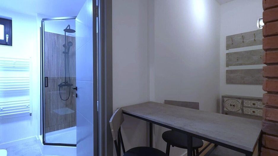 Centru - Bd Tomis 76, apartament cu 2 camere plus garsoniera separata! - Poză 25