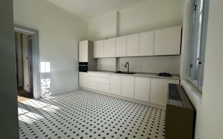 Apartament in vila  - renovat lux , 4 camere - Poză 9
