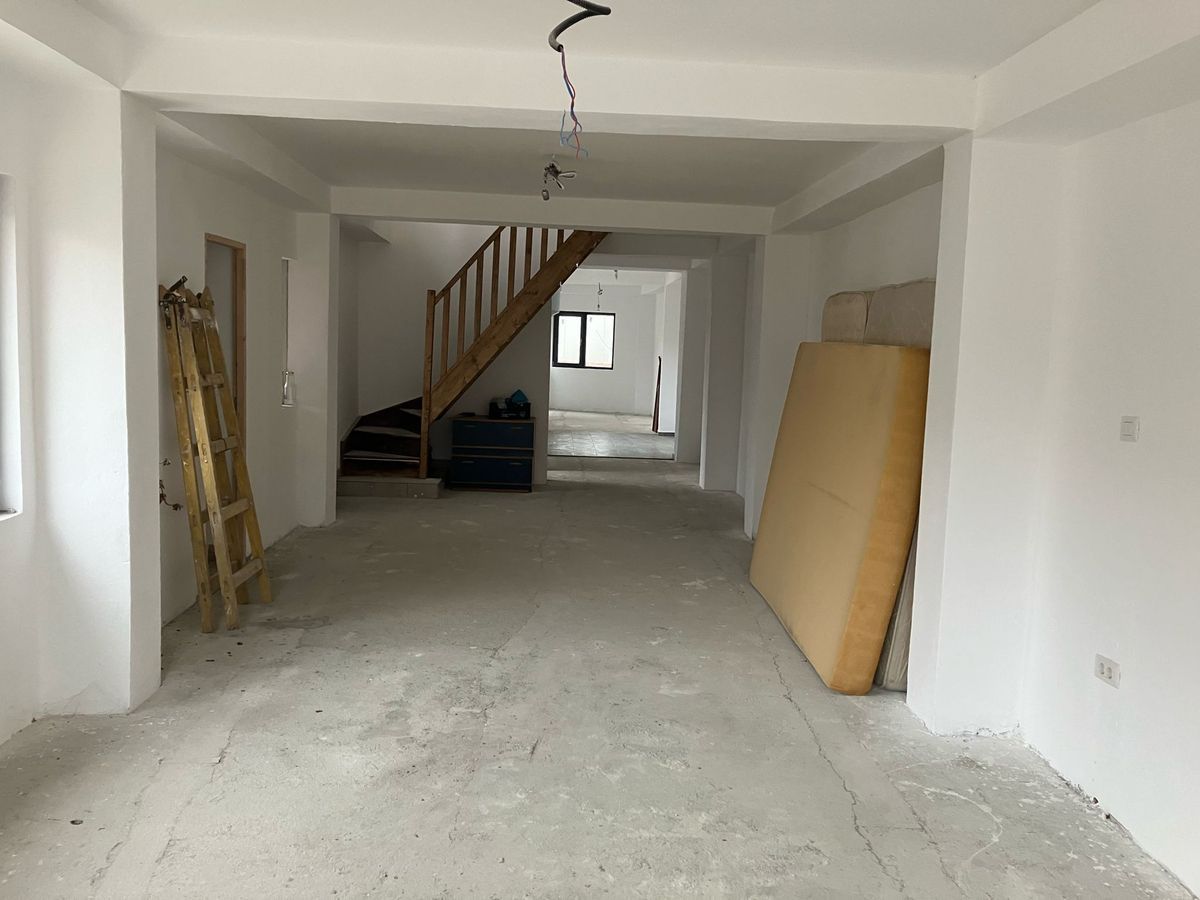 Casa/Vila 6 camere Piata Victoriei, Buzesti / An 2023 - Poză 10