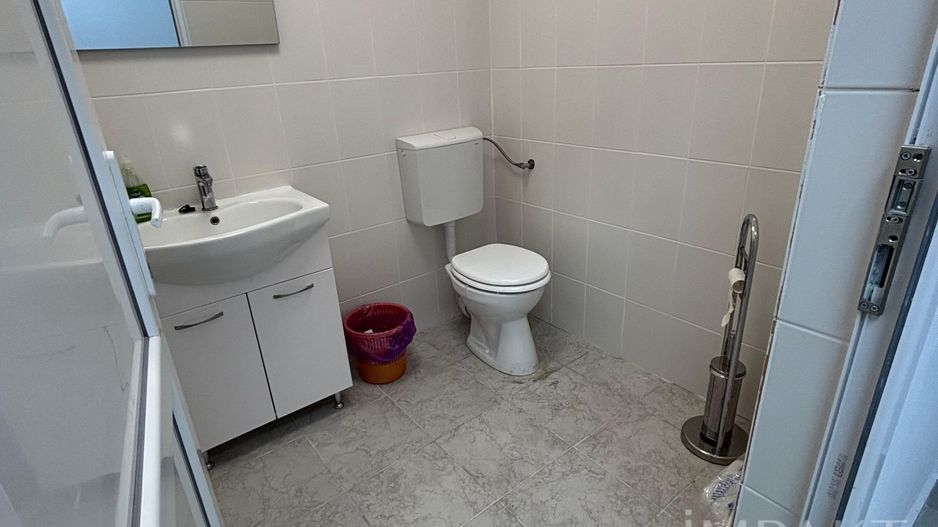 De vânzare spațiu comercial, show-room - Florești - Poză 9