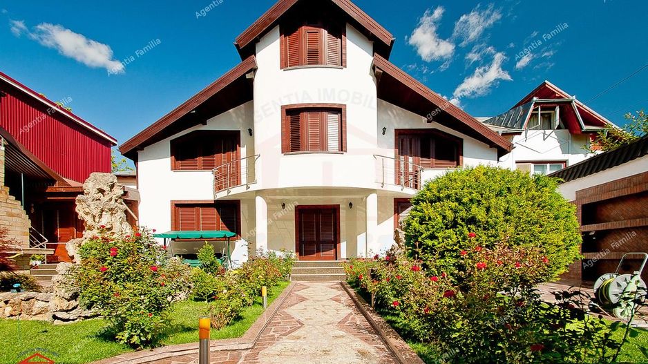 Vanzare vila clasica amenajata in stil Baroc situata in Galati - Poză 4