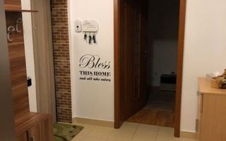 De vanzare apartament 3 camere - Poză 1