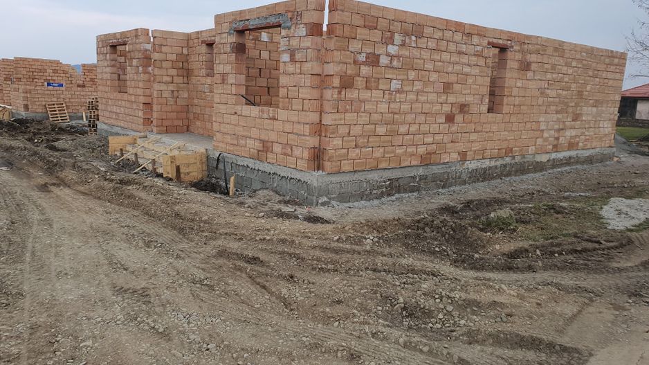 Casă la cheie pe 1 nivel 4 camere 2 băi,145 mp,500 mp teren - Poză 19