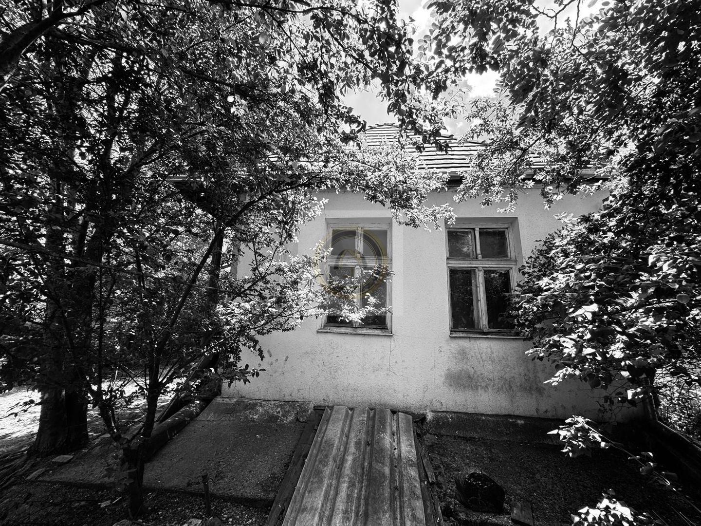 Teren și casă de vânzare în Miercurea Ciuc, zona L1u (strada Leliceni) - Poză 2