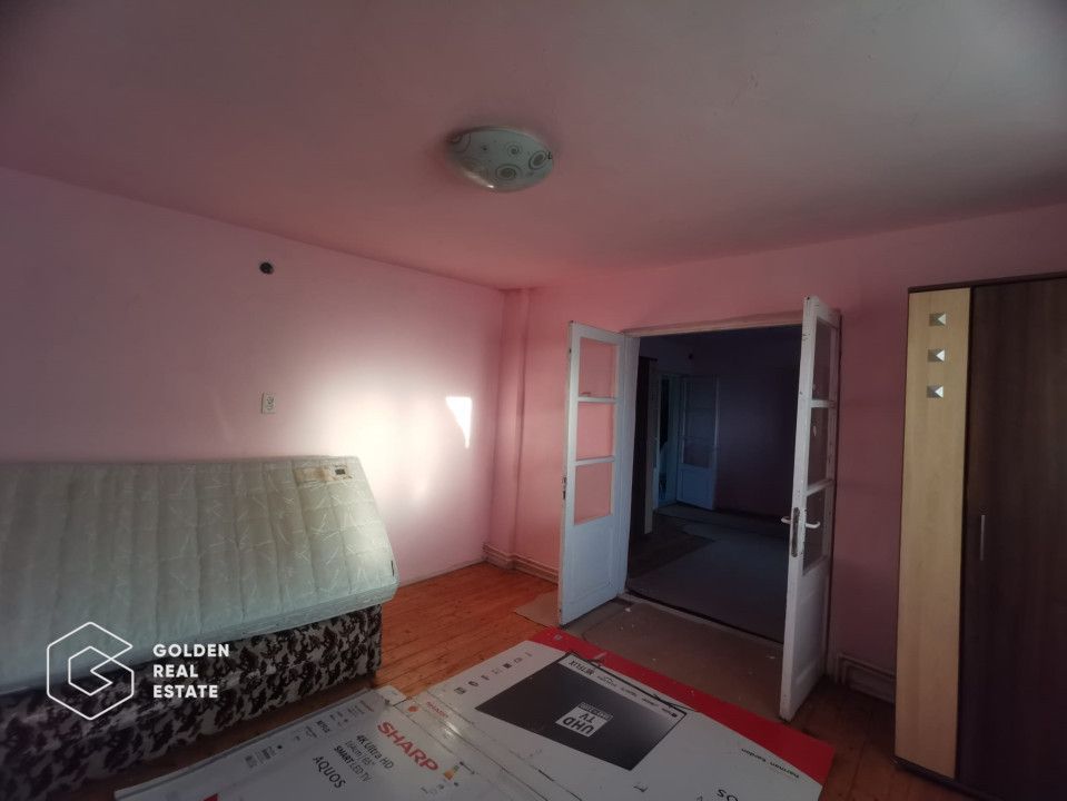 Casa din caramida cu teren 1515mp, Sanicolaul Mic - Poză 9