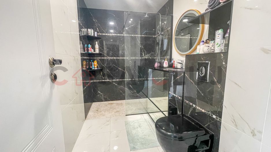 Ultrafinisat, zona semicentrala, cu doua locuri de parcare in subteran - Poză 5