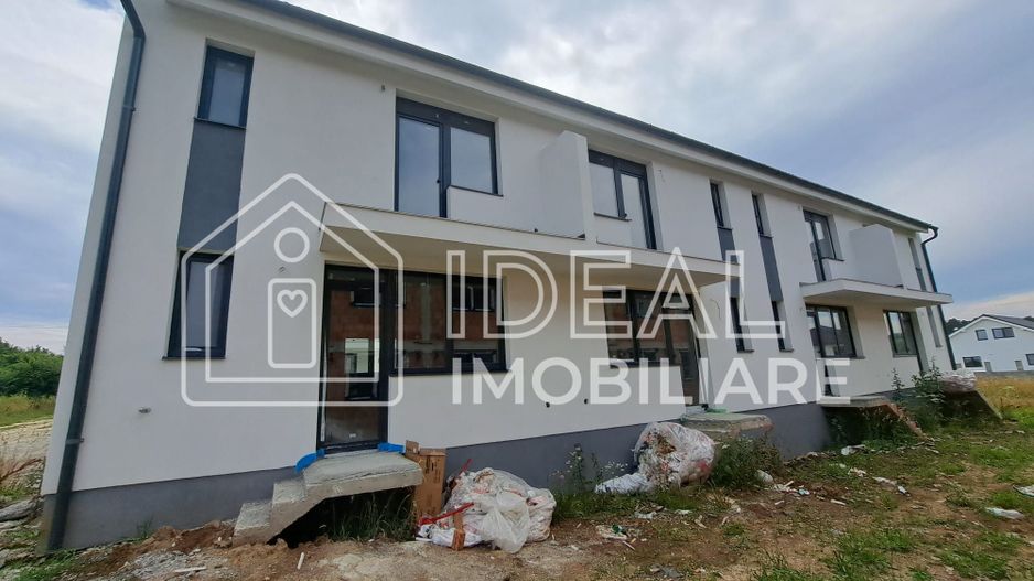 Casa insiruita cu 3 camere si gradina, Calea Cisnadiei - Poză 1