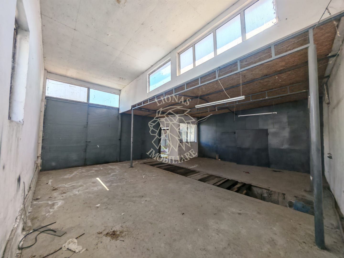 Spatiu 110 mp-ideal comert, prelucrare, depozit-Zona Calea Moldovei - Poză 1