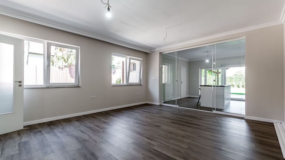 Casă gata de mutat în Aradul Nou, renovată complet (2026) - Poză 8