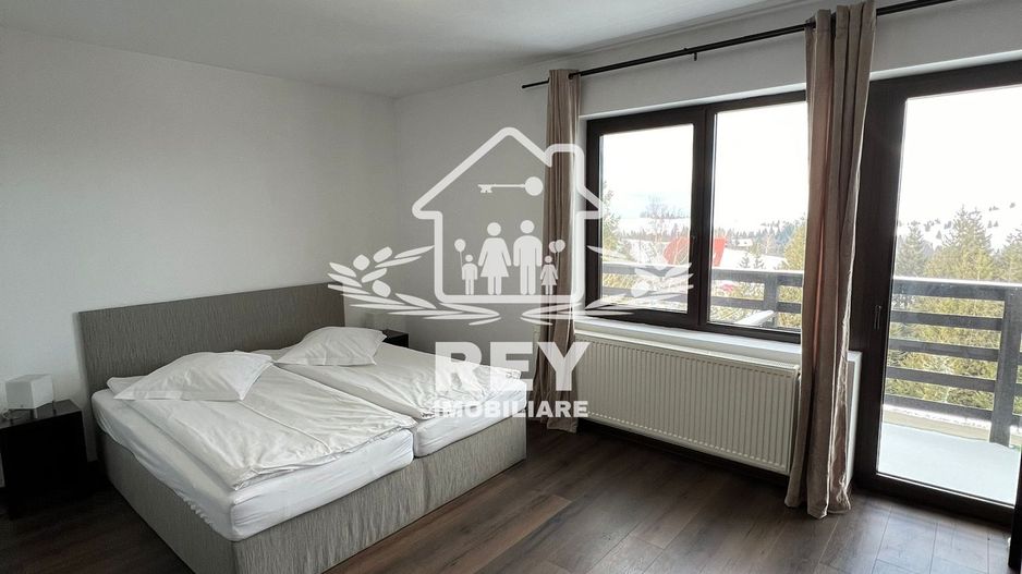 Vila / Hotel de vânzare în Păltiniș - Poză 8