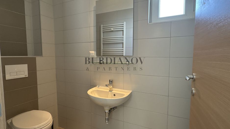 Apartament cu 3 camere 2 băi de închiriat Prelungirea Ghencea - Poză 14