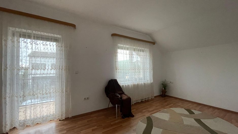 Casă individuală cu 5 camere și teren foarte mare |Moșnița Veche| - Poză 14