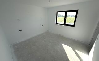 Casa noua moderna P+1 zona Ford cu incalzire in pardoseala 518mp - Poză 3