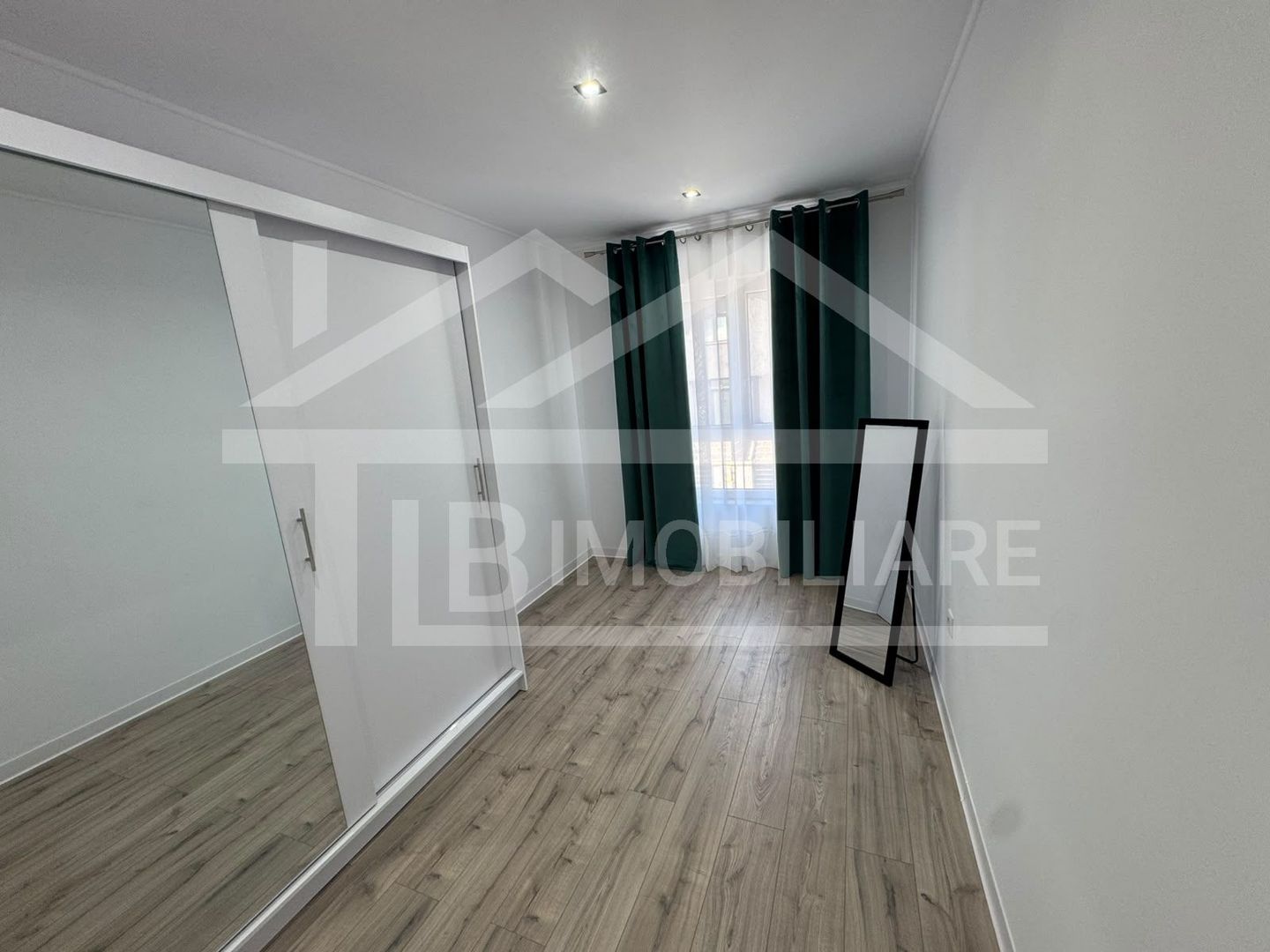 Casa cu 4 camere, 110mp, Zona Unirii - Poză 6