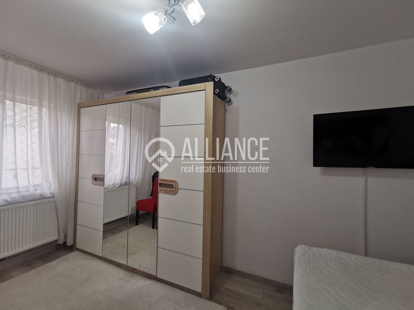 I. C BRĂTIANU Sc 8 apartament 2 camere mobilat - Poză 3