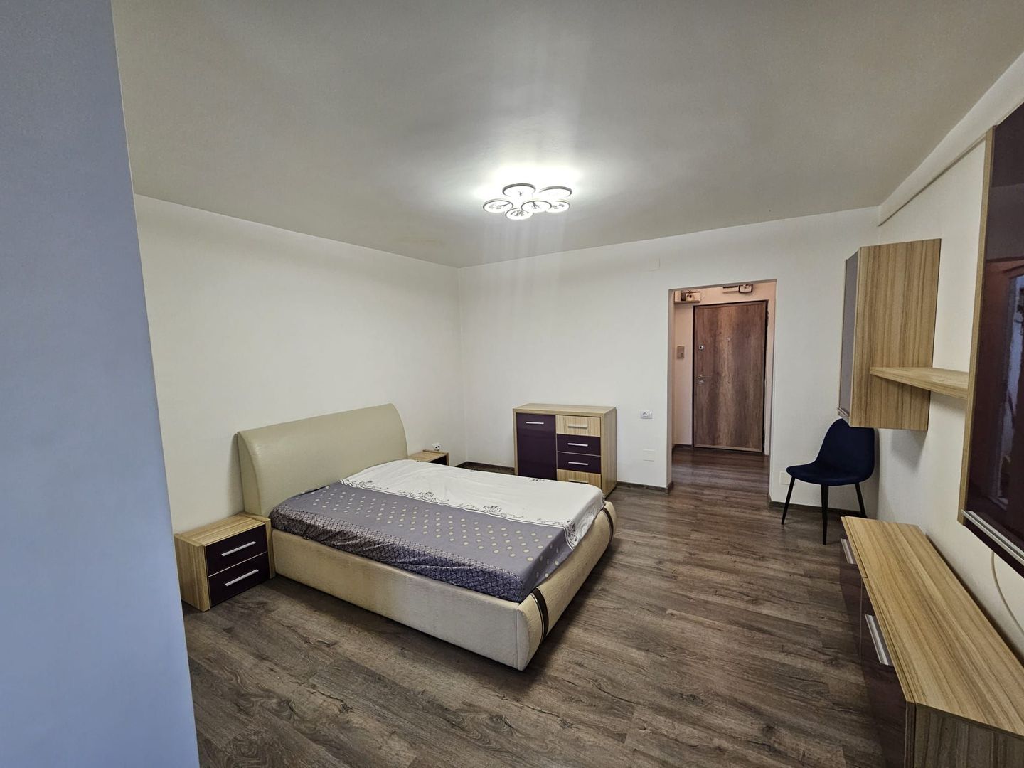 Garsonieră confort 1, renovată, mobilată, zona Craiovei - Poză 1