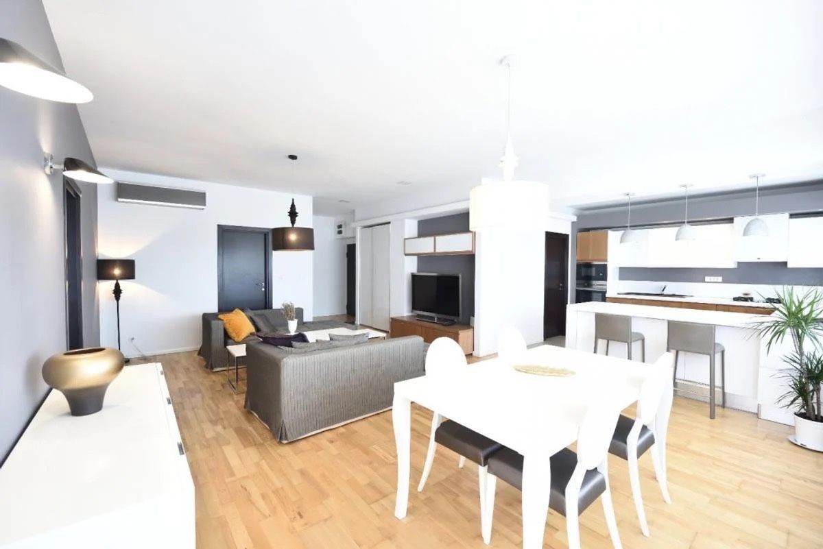 Închiriere Apartament 2 Camere, 97 mp | Vedere către Pădurea Băneasa - Poză 2