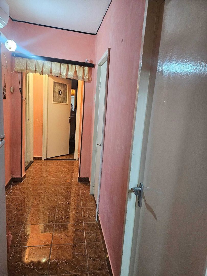 Apartament 3 camere Valea Roșie - Poză 5