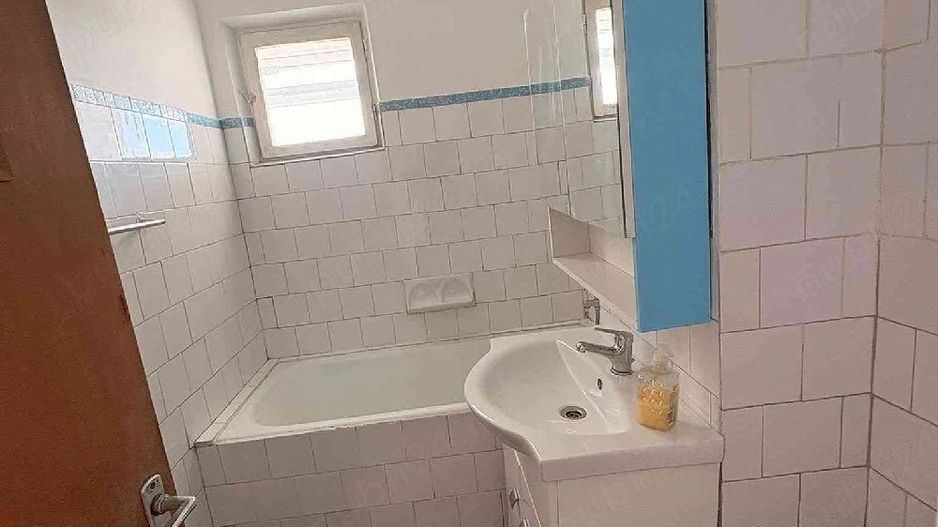 partament 2 camere de vanzare - Poză 10