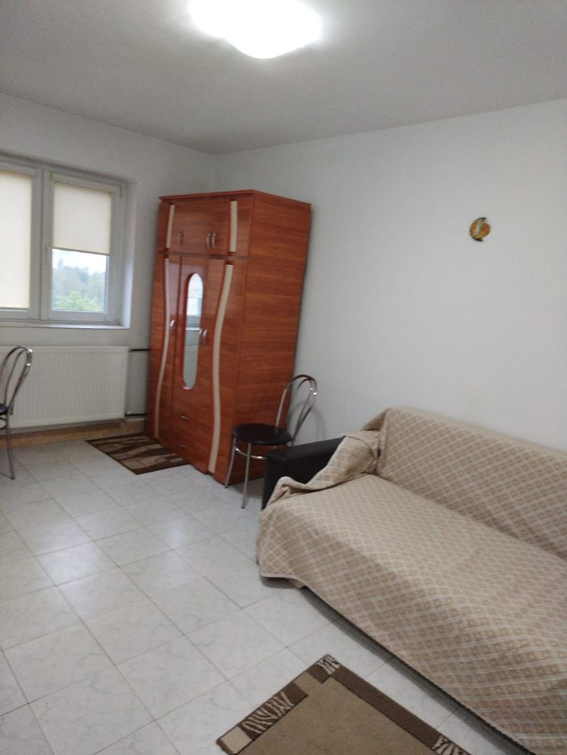 Garsoniera in stare buna Crinul de Padure Parc Drumul Taberei - Poză 1