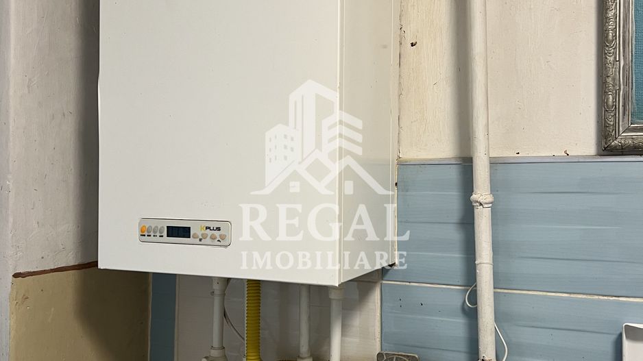 Apartament de vânzare în exclusivitate – Zona Micro 4 etaj 2/4 - Poză 9