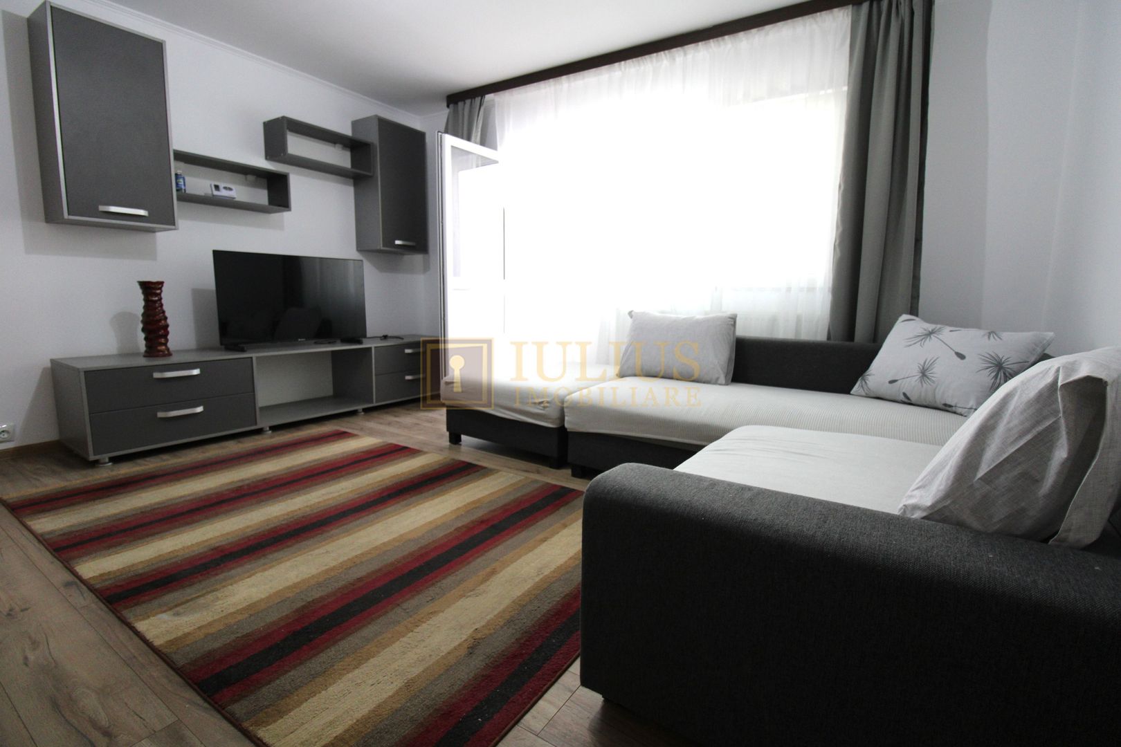 Apartament in zona Spitalului Judetean - Poză 3