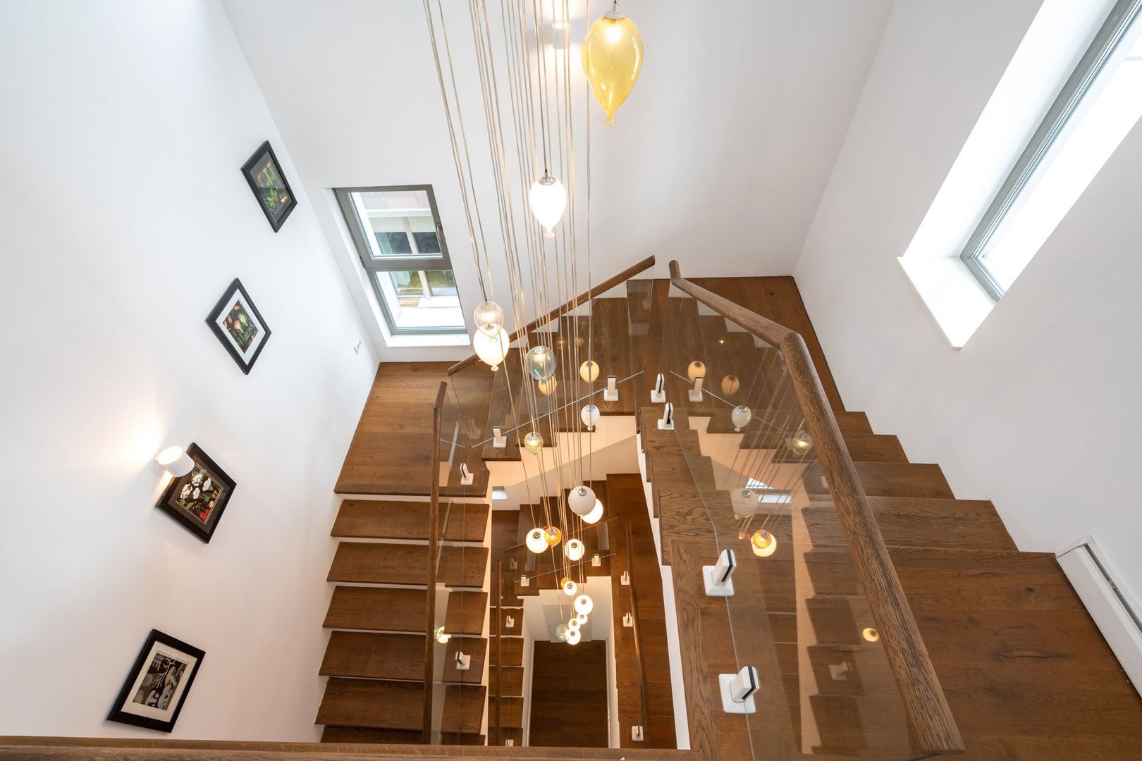 COMISION 0% - Vila eleganta P+2E 380 mp utili, teren 470mp, lac propriu + ponton - Poză 9