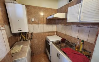 De vanzare apartament 2 camere, pozitie excelenta, Centru - Poză 6