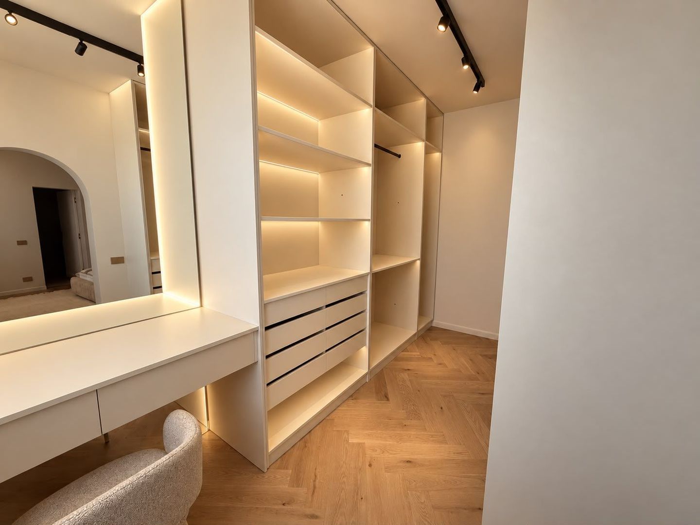 Apartament 3 camere | Bd. Unirii | parcare inclusă -1 - Poză 9
