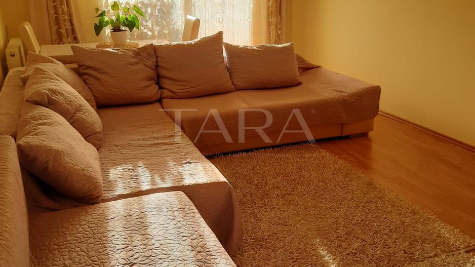 Apartament decomandat cu 2 camere, terasă de 13 mp, zona Eroilor. - Poză 1