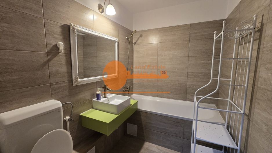 Apartament cu 4 camere in zona Lacul Tei - Bloc Reabilitat - Poză 24