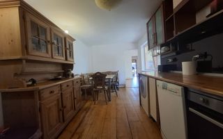 De vânzare casă în Orlat, cu teren generos de 2200 mp și panoramă deosebită! - Poză 3