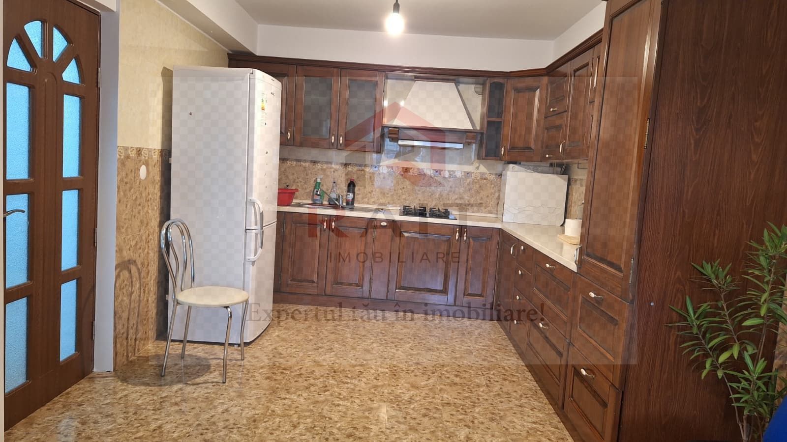Casa de inchiriat Curtea de Arges - Poză 9