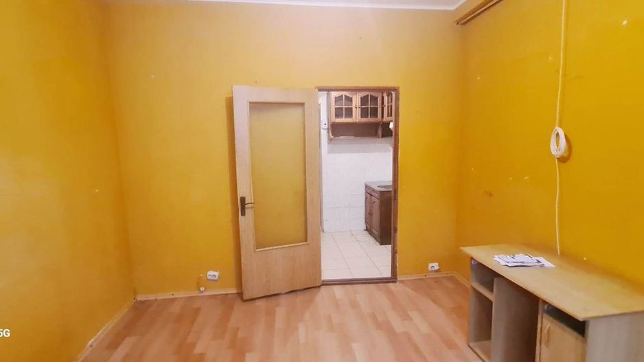 Camera cu baie si suprafata de 20mp in Noua - Poză 8