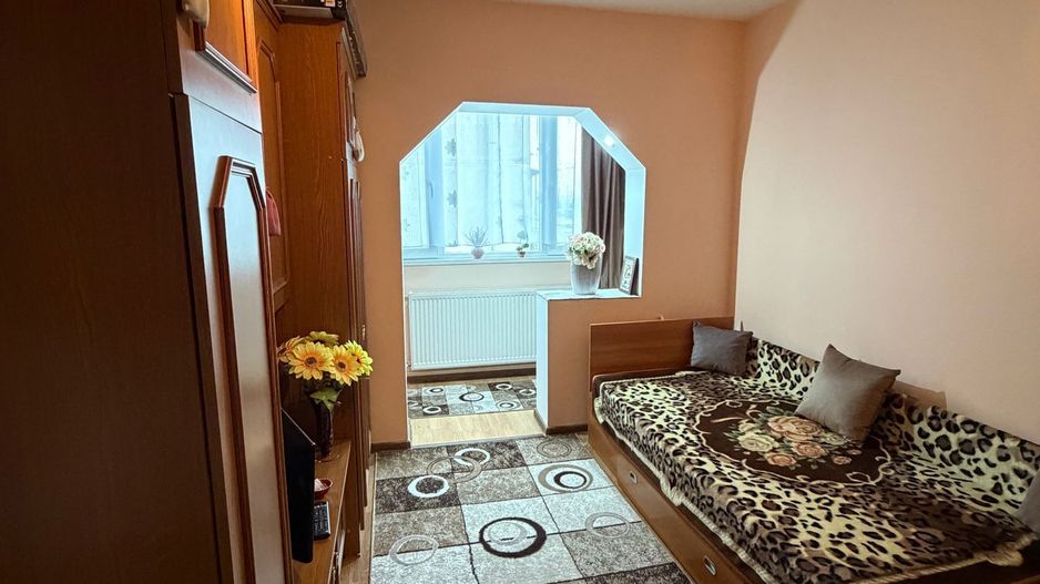 Calea Buziasului | 3 Camere | Etaj 1 | Centrala proprie | - Poză 8