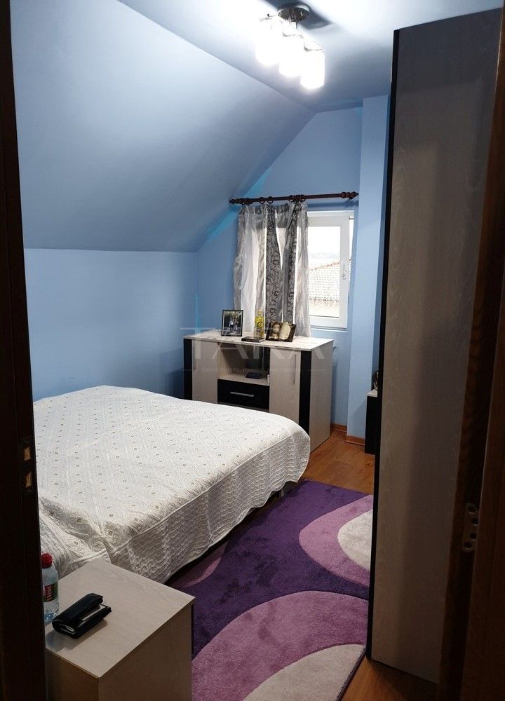 Apartament cu 3 camere de vanzare in Floresti, zona Profi - Poză 4