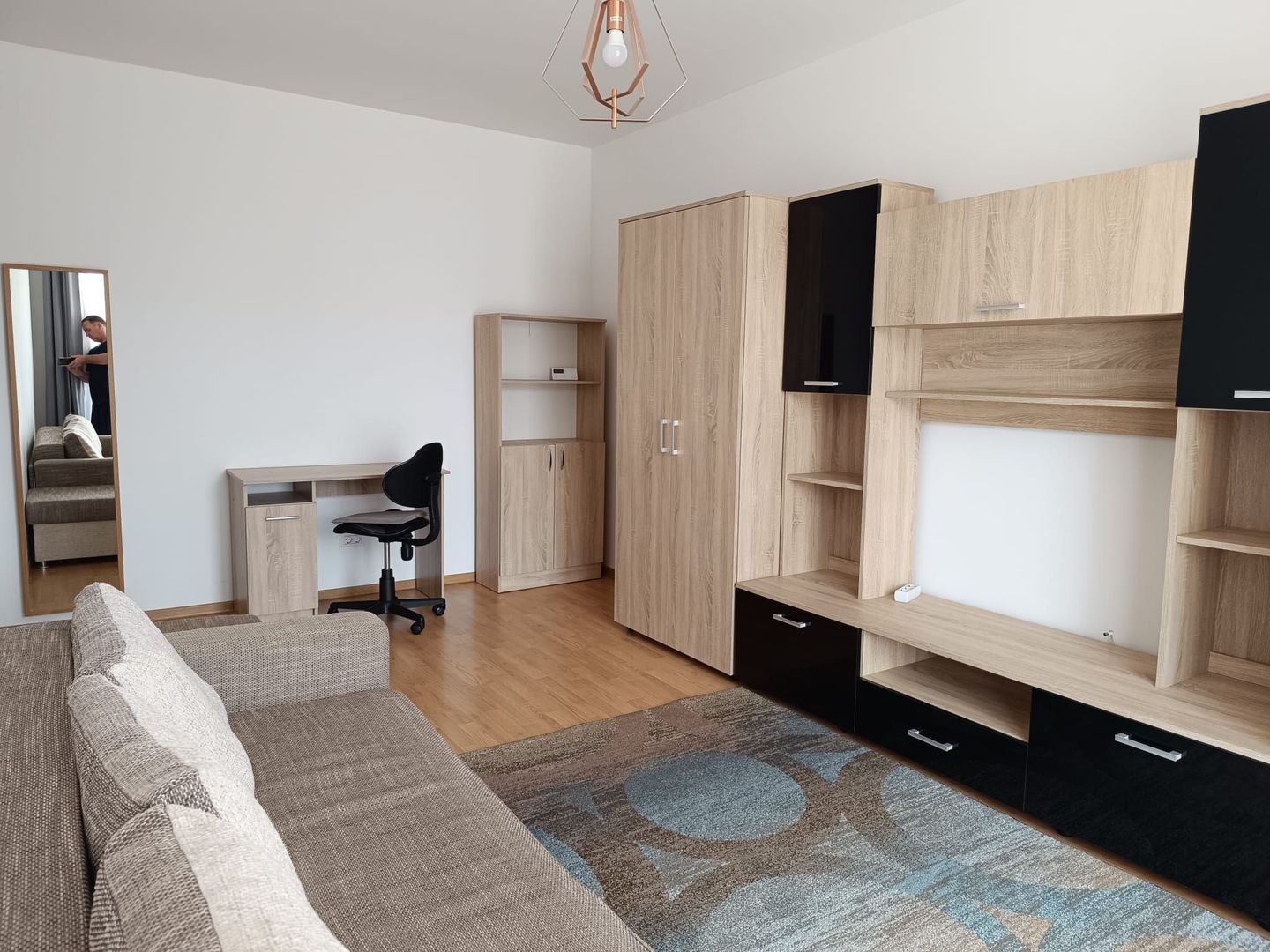 Giroc-Eso | 2 Camere | Etaj 2 | Loc de parcare | Disponibil imediat - Poză 1