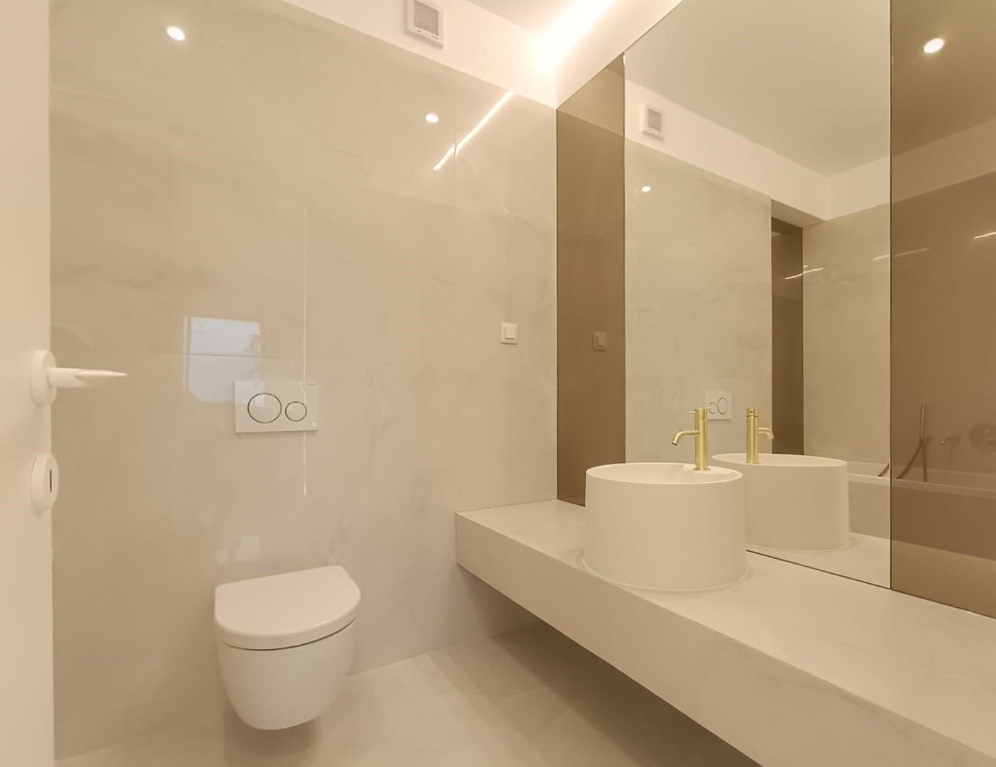 Apartament 3 camere NOU NEFOLOSIT Cortina NORTH - Poză 11